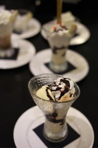 Ristorante Romantica: 3 leichte Sommerdesserts. Einer unserer Klassiker ist der Coupe Dänemark.