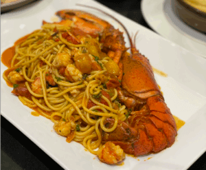 Von der Sommerkarte: unsere Hummer-Spaghetti mit Hummersauce