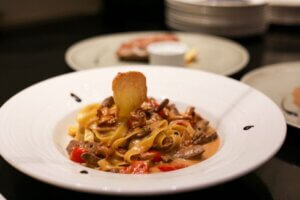 5 deftige Herbstgerichte: Unsere Tagliatelle mit Hirschstreifen ist ein heisser Tipp!